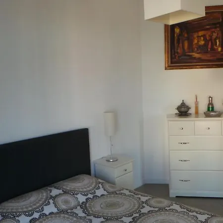 Apartmán 2 Pieces, Centre Ville, 50 Metres Plages Et Mer.